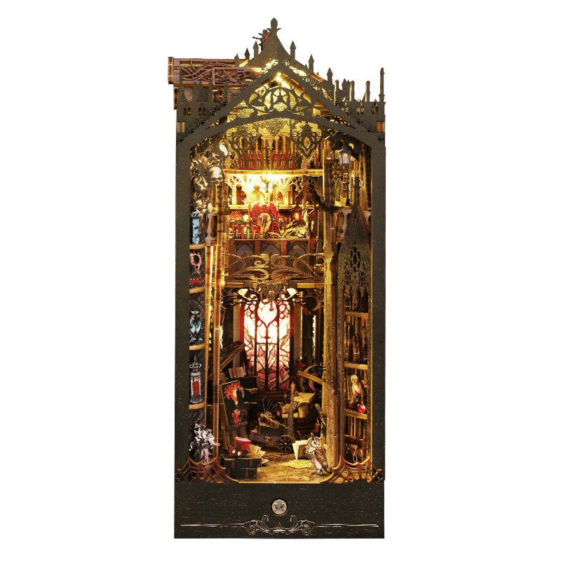 William's Castle 3D Wooden Bookend Set