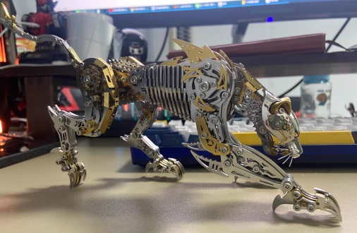 Leopard 3D Metal Puzzle for Adults and Teens, Mechanical Assembly Models photo review