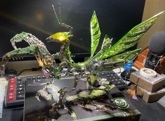 Unleash the Crystalline Hunter: The "Mantis" 3D Metal Crystal Dragon Model photo review
